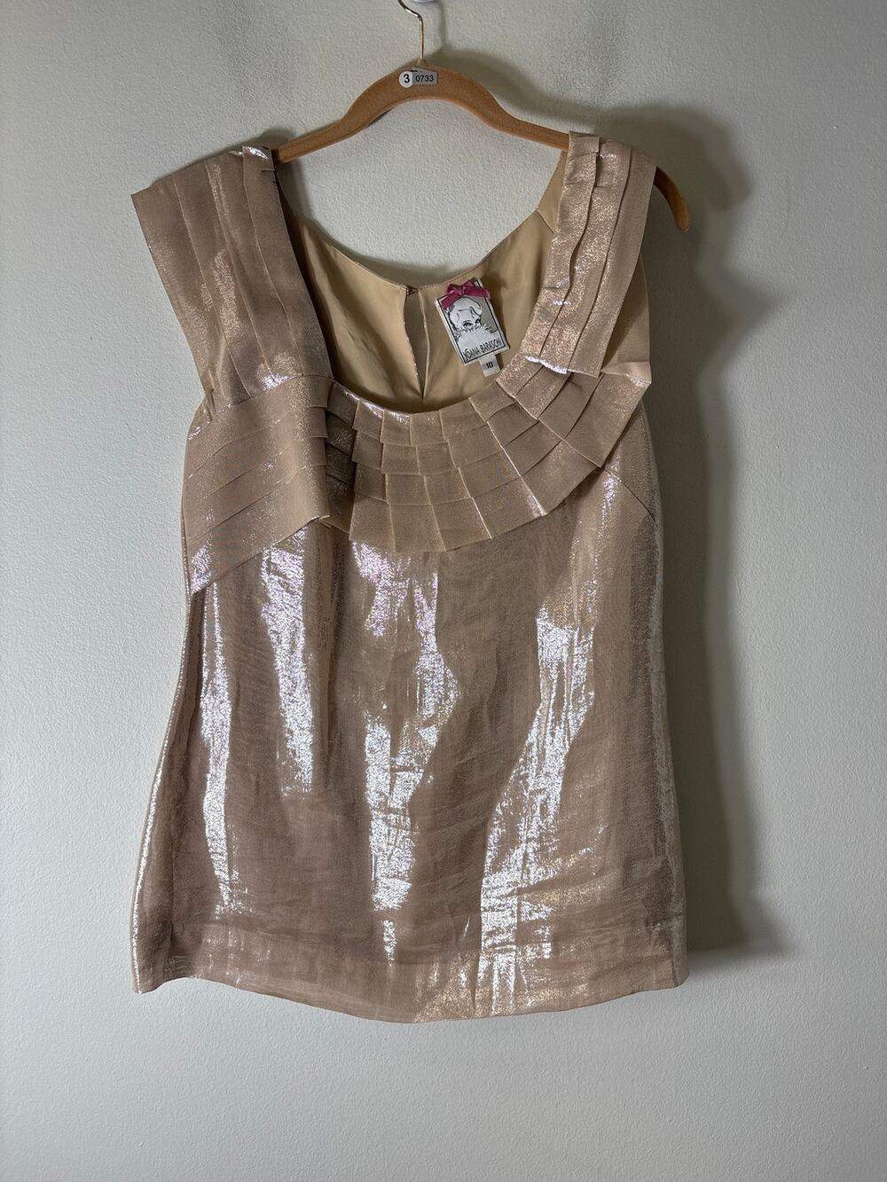 Yoana Baraschi Champagne Shimmery Sleeveless Top Sz 10